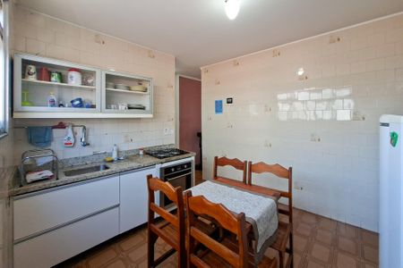 Apartamento para alugar com 70m², 2 quartos e sem vaga Apartamento para alugar com 70m², 2 quartos e sem vagaCozinha