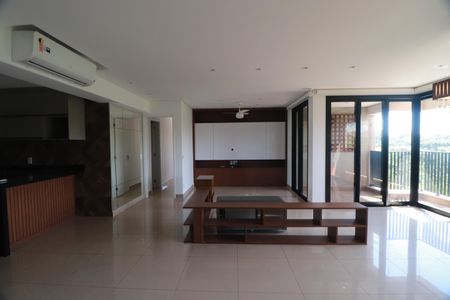 Apartamento para alugar com 135m², 3 quartos e sem vagaSala