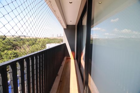 Apartamento para alugar com 135m², 3 quartos e sem vagaVaranda 