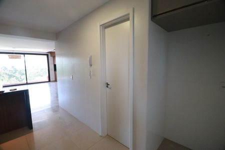 Apartamento para alugar com 135m², 3 quartos e sem vagaCozinha 