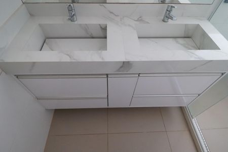 Apartamento para alugar com 135m², 3 quartos e sem vagaBanheiro suite 3