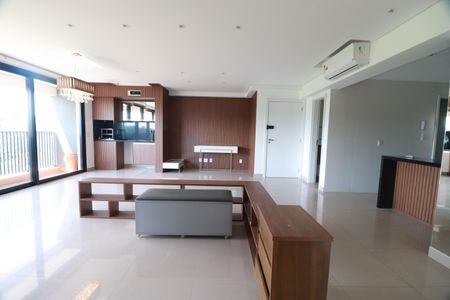 Apartamento para alugar com 135m², 3 quartos e sem vagaSala