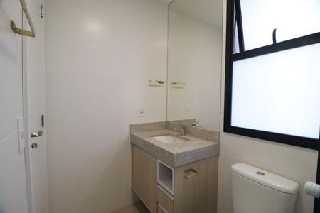 Apartamento para alugar com 135m², 3 quartos e sem vagaBanheiro suite 2