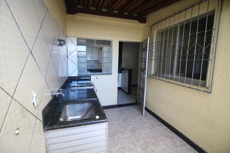 Apartamento para alugar com 102m², 3 quartos e 1 vagaÁrea de Serviço e Area Privativa