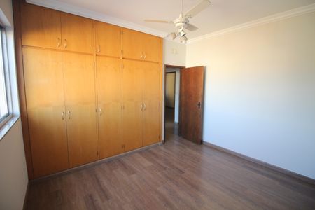 Apartamento para alugar com 102m², 3 quartos e 1 vagaQuarto 2