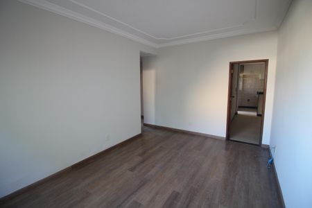 Sala de apartamento para alugar com 3 quartos, 102m² em Jardim Riacho das Pedras, Contagem