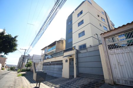 Apartamento para alugar com 102m², 3 quartos e 1 vagaFachada