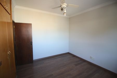 Apartamento para alugar com 102m², 3 quartos e 1 vagaQuarto 2