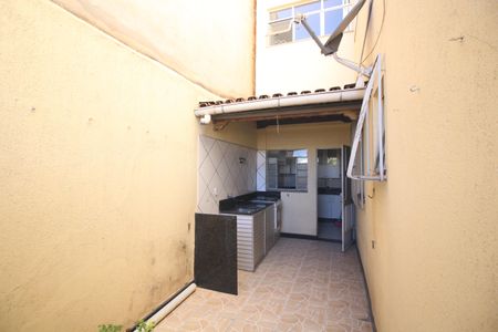 Apartamento para alugar com 102m², 3 quartos e 1 vagaÁrea de Serviço e Area Privativa