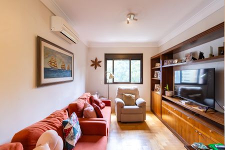 Apartamento para alugar com 225m², 3 quartos e 4 vagas