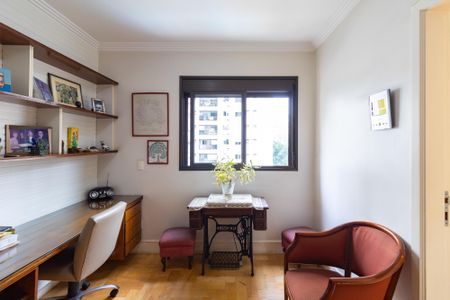 Apartamento para alugar com 225m², 3 quartos e 4 vagas