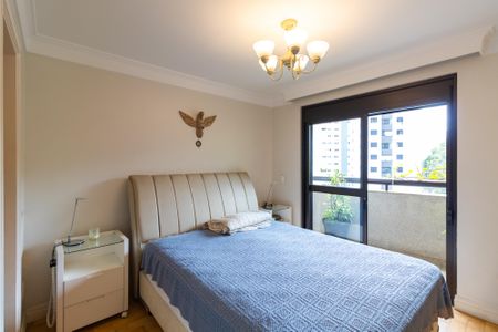 Apartamento para alugar com 225m², 3 quartos e 4 vagas