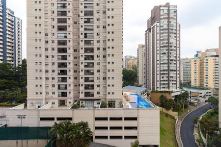 Apartamento para alugar com 225m², 3 quartos e 4 vagas