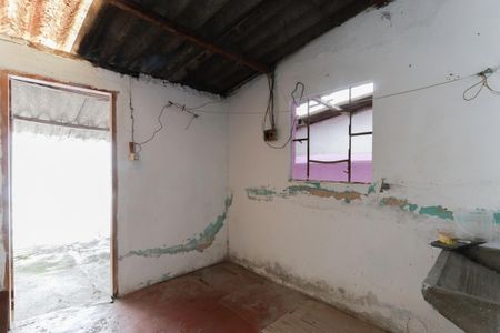 Casa à venda com 200m², 2 quartos e 4 vagasÁrea de serviço