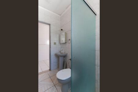 Casa à venda com 200m², 2 quartos e 4 vagasBanheiro