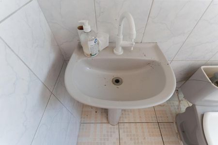 Casa à venda com 200m², 2 quartos e 4 vagasBanheiro