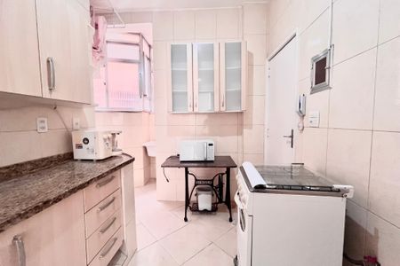 Apartamento à venda com 85m², 2 quartos e sem vagaCozinha