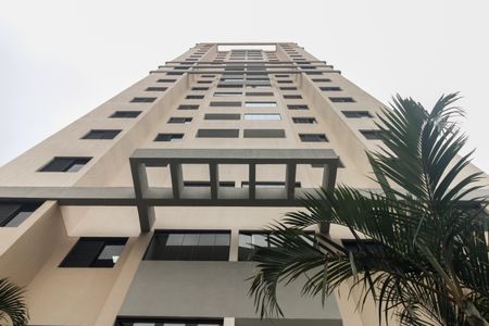 Apartamento à venda com 62m², 3 quartos e 1 vaga Apartamento à venda com 62m², 3 quartos e 1 vagaFachada