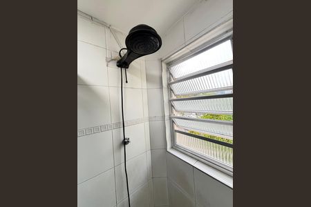 Apartamento à venda com 75m², 2 quartos e sem vaga Apartamento à venda com 75m², 2 quartos e sem vagaBanheiro social