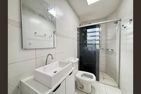 Banheiro social de apartamento para alugar com 2 quartos, 75m² em Indianópolis, São Paulo