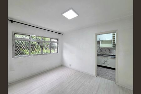 Apartamento para alugar com 75m², 2 quartos e sem vagaSala