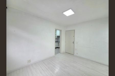 Apartamento para alugar com 75m², 2 quartos e sem vagaSala