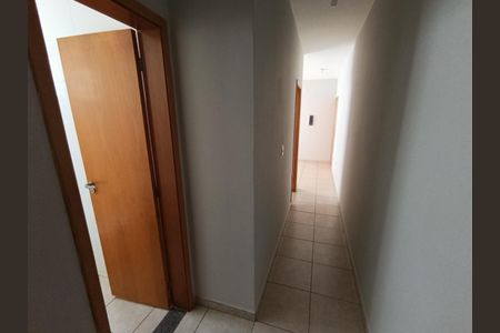 Corredor de apartamento para alugar com 2 quartos, 48m² em Chácaras Panorama, Uberlândia