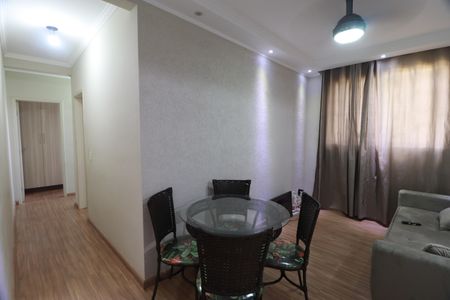 Sala de apartamento para alugar com 2 quartos, 48m² em Residencial Jequitibá, Ribeirão Preto