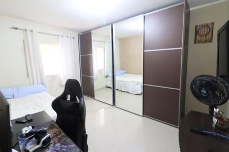 Casa à venda com 250m², 4 quartos e 2 vagasQuarto 2