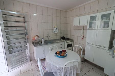 Casa à venda com 250m², 4 quartos e 2 vagasCozinha 1