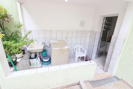 Casa à venda com 250m², 4 quartos e 2 vagasÁrea de Serviço 1