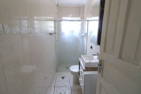 Casa à venda com 250m², 4 quartos e 2 vagasBanheiro 1