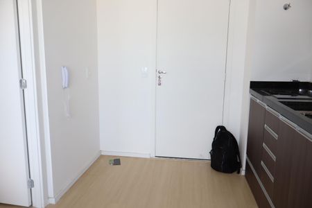 Sala e cozinha de apartamento para alugar com 1 quarto, 25m² em Jardim Imperador (zona Leste), São Paulo