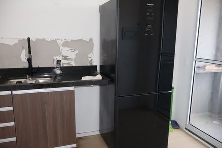 Sala e cozinha de apartamento para alugar com 1 quarto, 25m² em Jardim Imperador (zona Leste), São Paulo