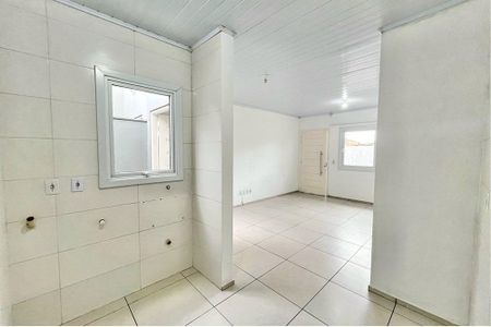 Cozinha de casa para alugar com 2 quartos, 68m² em Niterói, Canoas