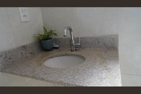 Apartamento à venda com 68m², 2 quartos e 1 vagaBanheiro 2