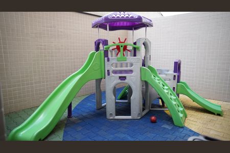 Apartamento à venda com 68m², 2 quartos e 1 vagaÁrea comum - Playground