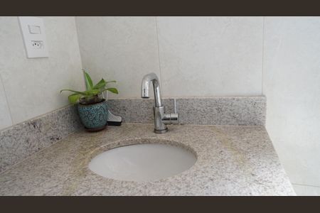 Apartamento à venda com 68m², 2 quartos e 1 vagaBanheiro 2