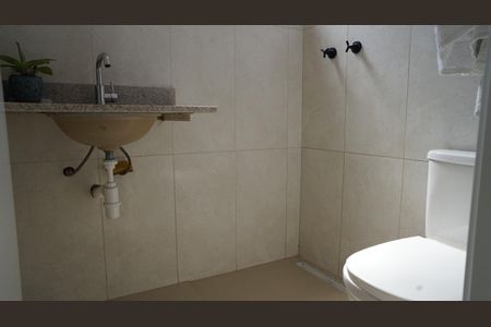 Apartamento à venda com 68m², 2 quartos e 1 vagaBanheiro 2
