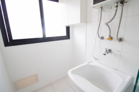 Apartamento à venda com 45m², 2 quartos e 1 vaga Apartamento à venda com 45m², 2 quartos e 1 vagaÁrea de Serviço