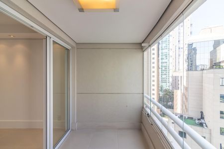 Apartamento à venda com 104m², 3 quartos e 2 vagas Apartamento à venda com 104m², 3 quartos e 2 vagasVaranda da Sala