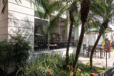 Apartamento à venda com 104m², 3 quartos e 2 vagas Apartamento à venda com 104m², 3 quartos e 2 vagasBar da Piscina