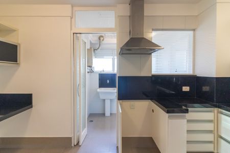 Apartamento à venda com 104m², 3 quartos e 2 vagas Apartamento à venda com 104m², 3 quartos e 2 vagasCozinha