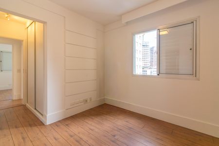 Apartamento à venda com 104m², 3 quartos e 2 vagas Apartamento à venda com 104m², 3 quartos e 2 vagasSuíte