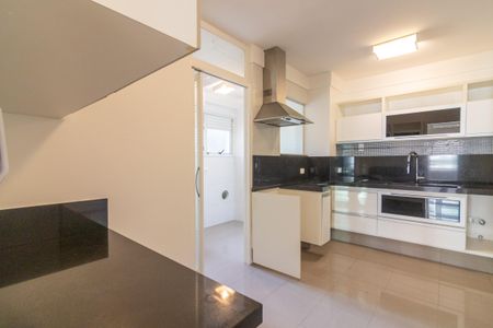 Apartamento à venda com 104m², 3 quartos e 2 vagas Apartamento à venda com 104m², 3 quartos e 2 vagasCozinha