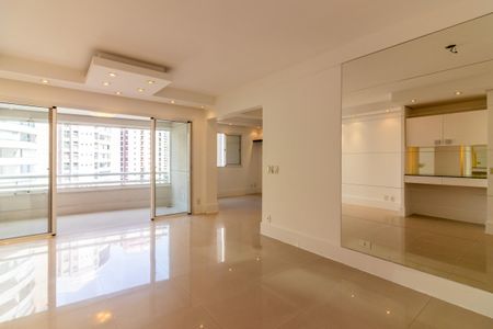Apartamento à venda com 104m², 3 quartos e 2 vagas Apartamento à venda com 104m², 3 quartos e 2 vagasSala