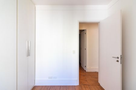 Apartamento à venda com 104m², 3 quartos e 2 vagas Apartamento à venda com 104m², 3 quartos e 2 vagasQuarto 1