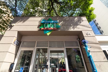 Apartamento à venda com 104m², 3 quartos e 2 vagas Apartamento à venda com 104m², 3 quartos e 2 vagasFachada