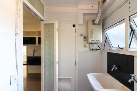 Apartamento à venda com 104m², 3 quartos e 2 vagas Apartamento à venda com 104m², 3 quartos e 2 vagasÁrea de Serviço