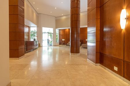 Apartamento à venda com 104m², 3 quartos e 2 vagas Apartamento à venda com 104m², 3 quartos e 2 vagasHall de entrada